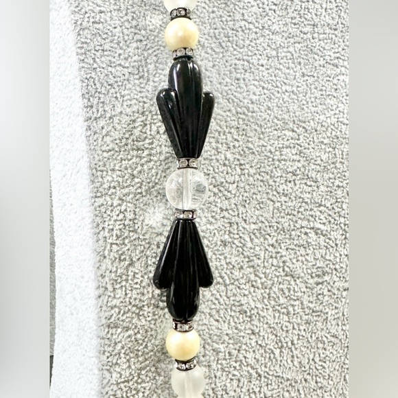 Vintage Art Deco Style Clear Lucite Black Bead Faux Peal Necklace Opera Length - Picture 3 of 4